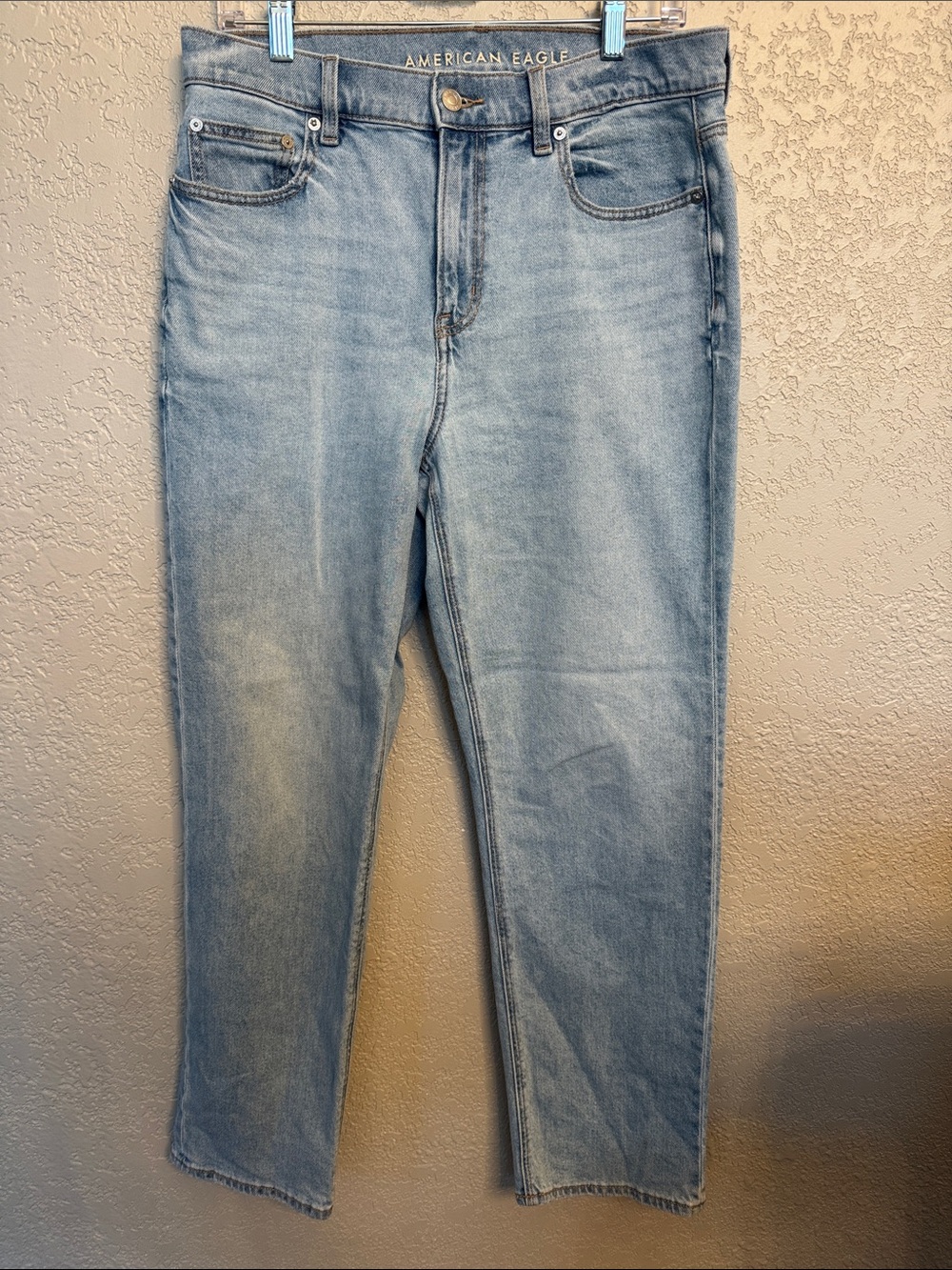 American Eagle women’s Straight Leg Light Blue Jeans